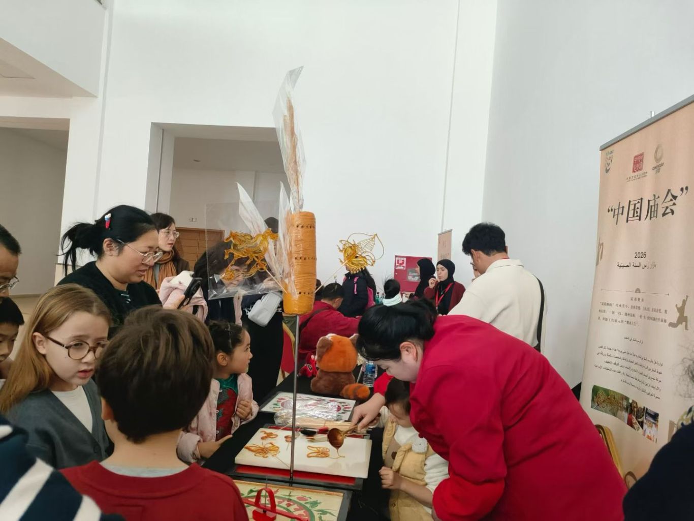 成都糖画亮相海外欢乐春节，锦江非遗传递中国年味